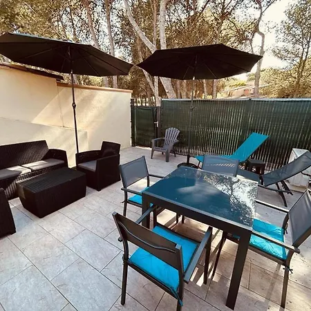 Charmante Climatisée Avec Piscine, Parking Privé Et Proche Plage, Idéale Pour Au Calme - Fr-1-607-158 Appartement Agde