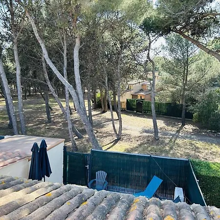 Charmante Climatisée Avec Piscine, Parking Privé Et Proche Plage, Idéale Pour Au Calme - Fr-1-607-158 Agde