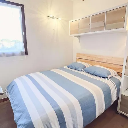Charmante Climatisée Avec Piscine, Parking Privé Et Proche Plage, Idéale Pour Au Calme - Fr-1-607-158 Appartement *