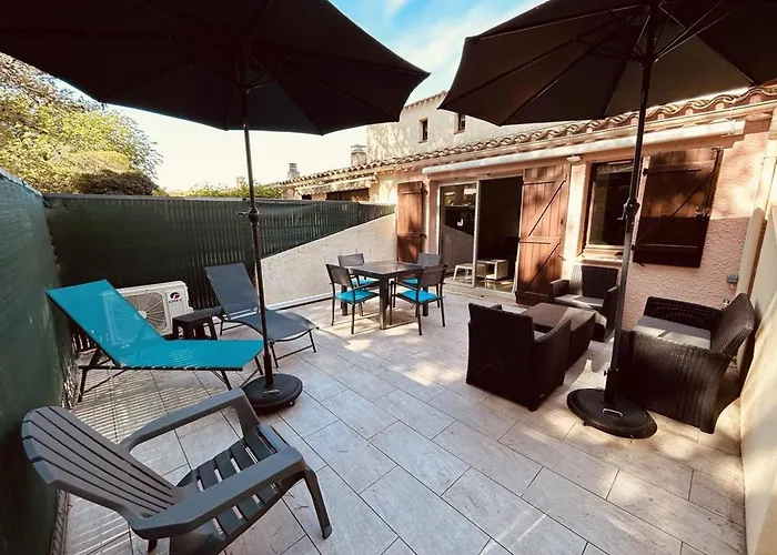 Charmante Climatisee Avec Piscine Et Parking Au Calme - Fr-1-607-158 *